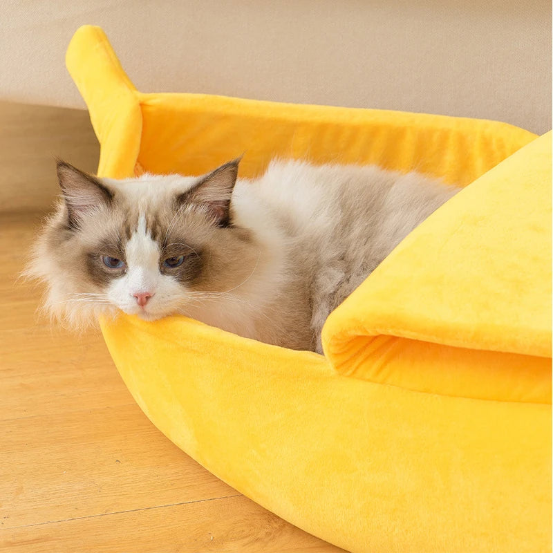 Banana Bed House – Cozy, Durable, and Portable Pet Bed in Multicolor